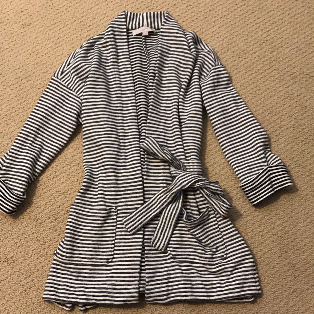 Cardigan with belt